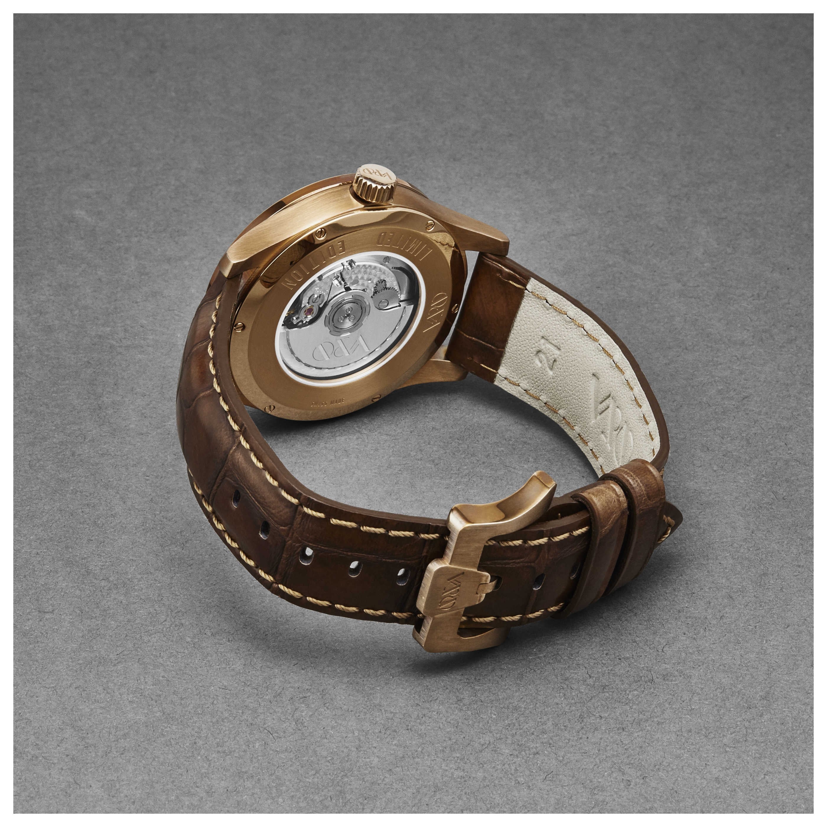Q&A Men's Watch MGMA-BRNZ