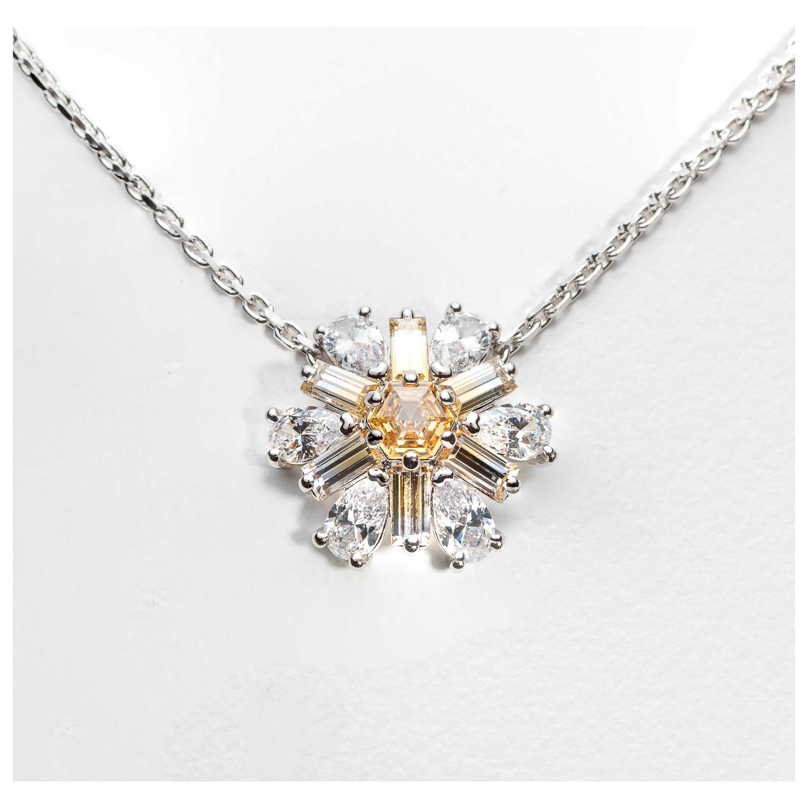 Swarovski Women's Necklace 5679939